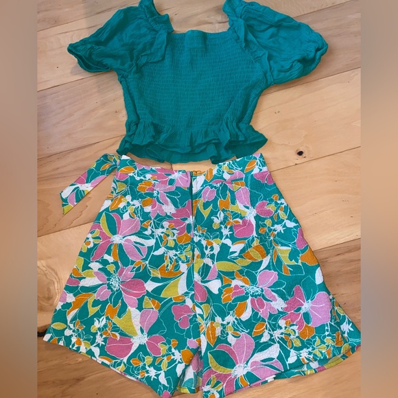 Skorts and crop top set Girls size 10 - Picture 2 of 5
